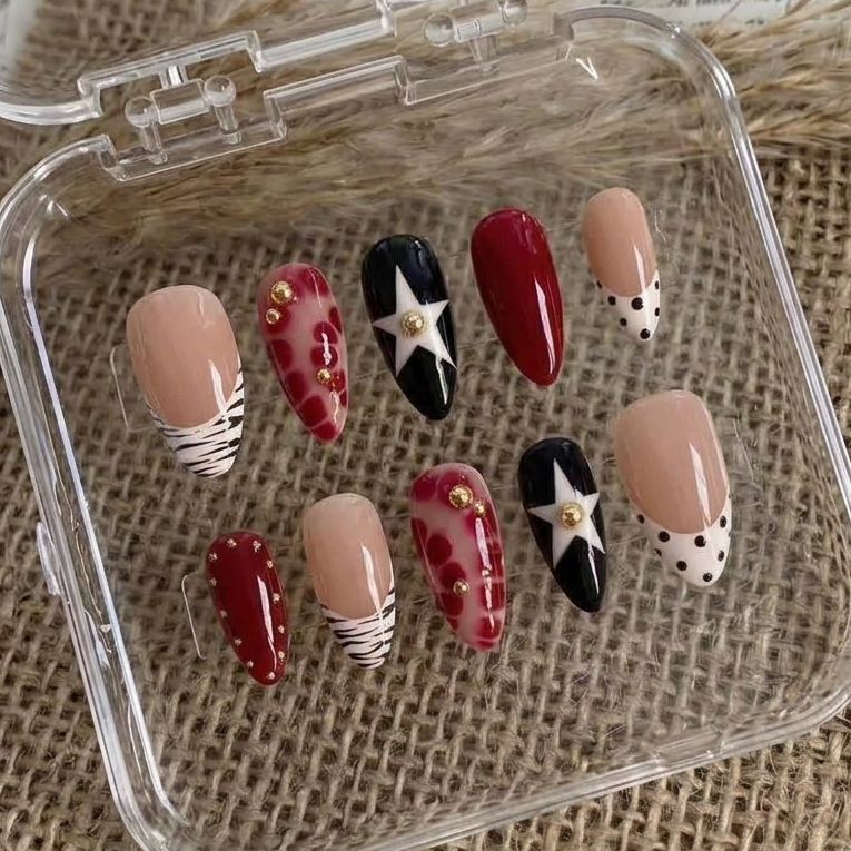 Jennie’s Crimson Star- Jennie BLACKPINK